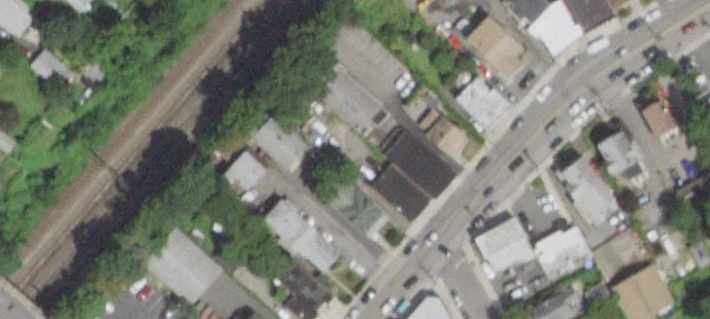 558 Halstead Ave