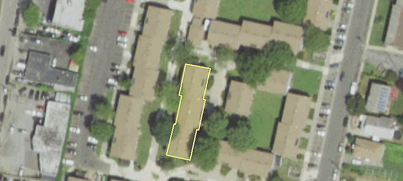 385 Bayview Ave