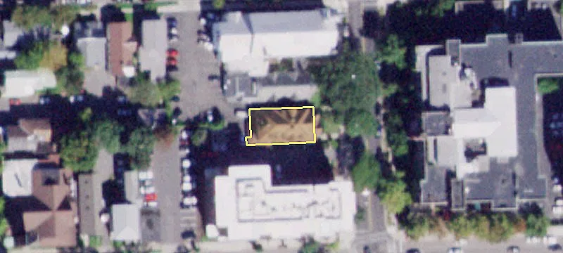 204 Cayuga St