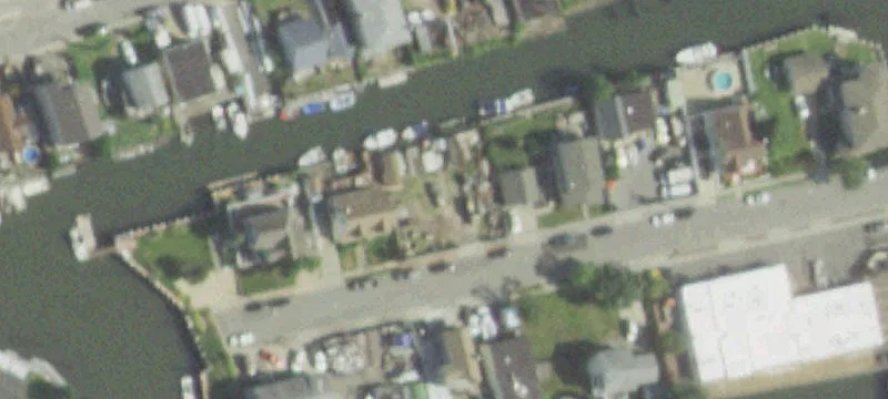90 Hampton Pl