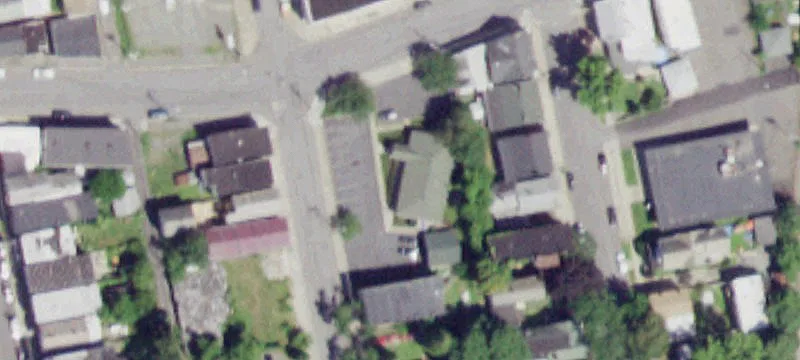 100 Main St