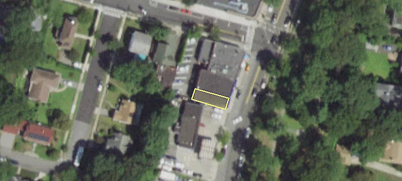 135-139 Wolfs Ln