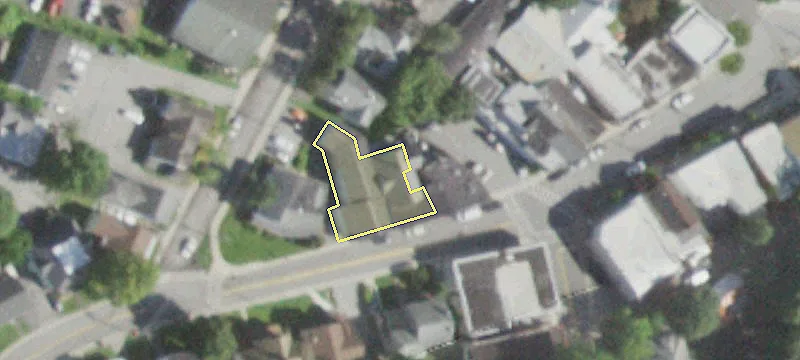 103 Vineyard Ave