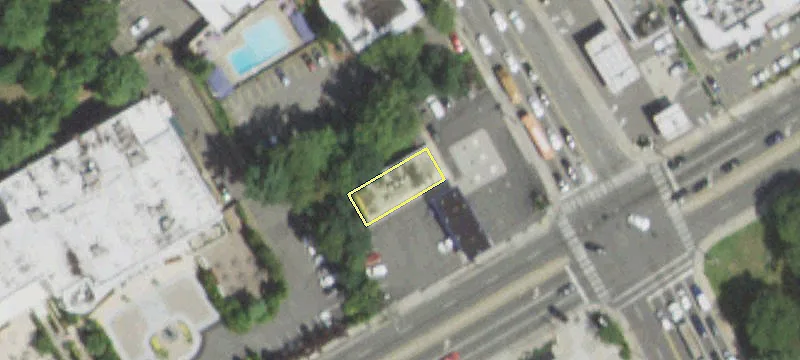 595 Northern Blvd