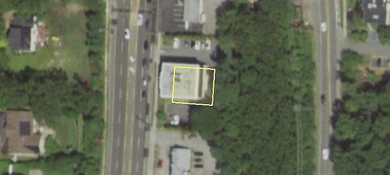 631 Commack Rd