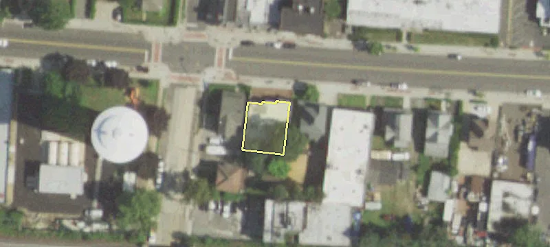 182 Maple Ave