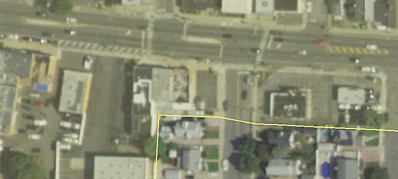 829 Hempstead Tpke