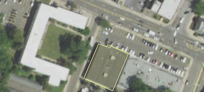 170 Merrick Rd, Unit 198