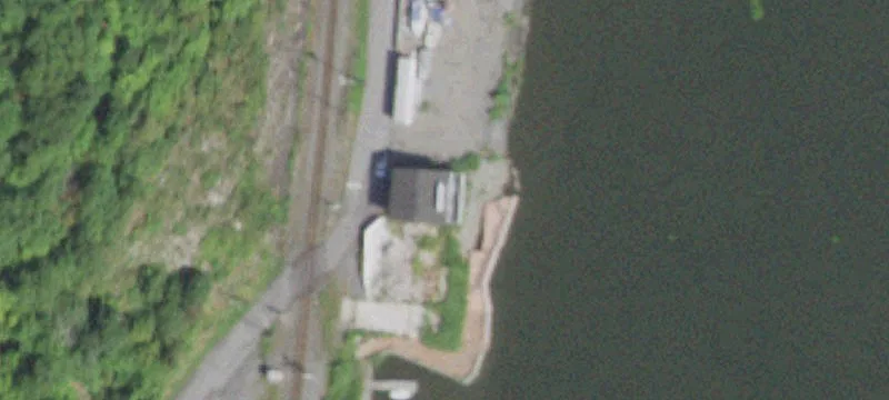 48 Riv Rd