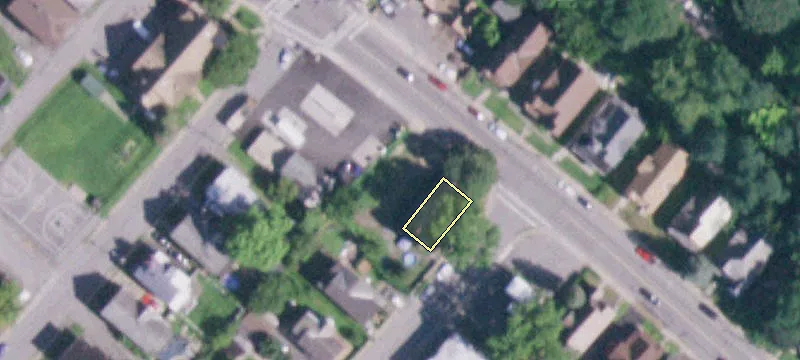 319 Main St