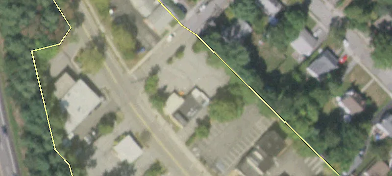 325 Riverside Ave