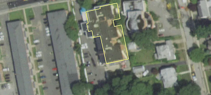 275 Merrick Rd