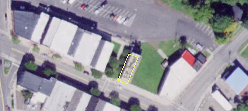 12041 Main St