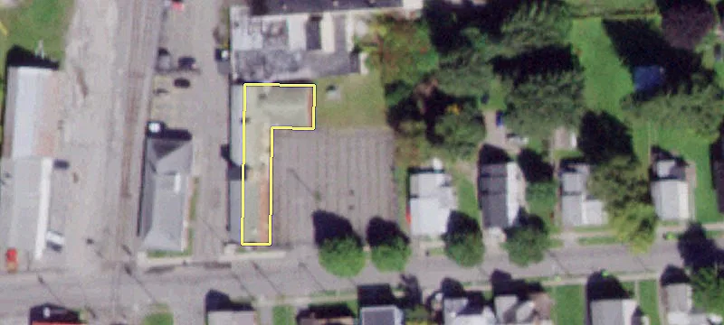 37 James St
