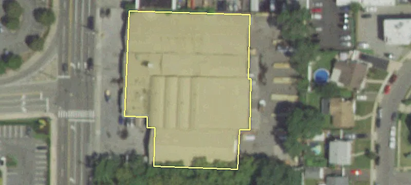 140 Stewart Ave