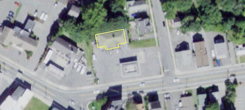 10-18 Main St