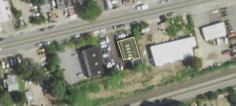 104 Suffolk Ave