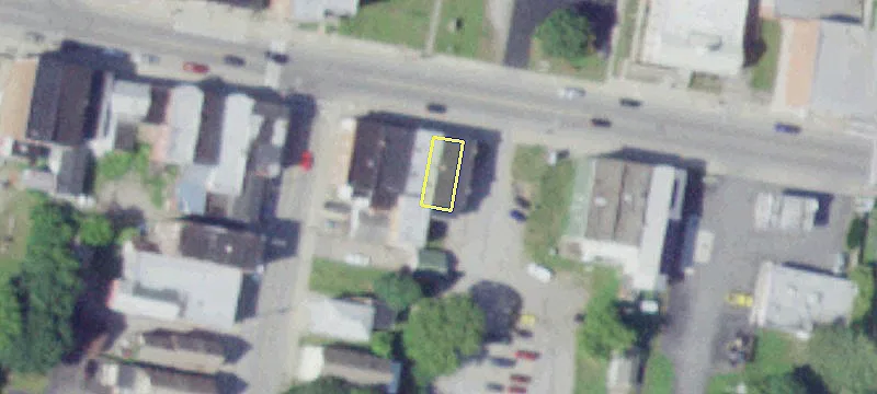 8 Main St