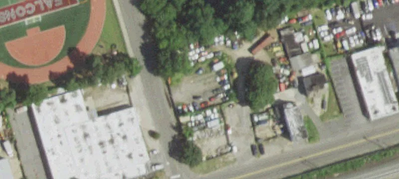15 1st St