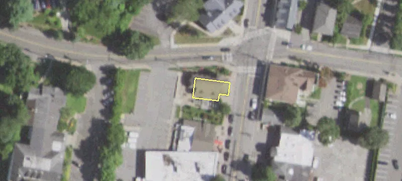 419 Main St
