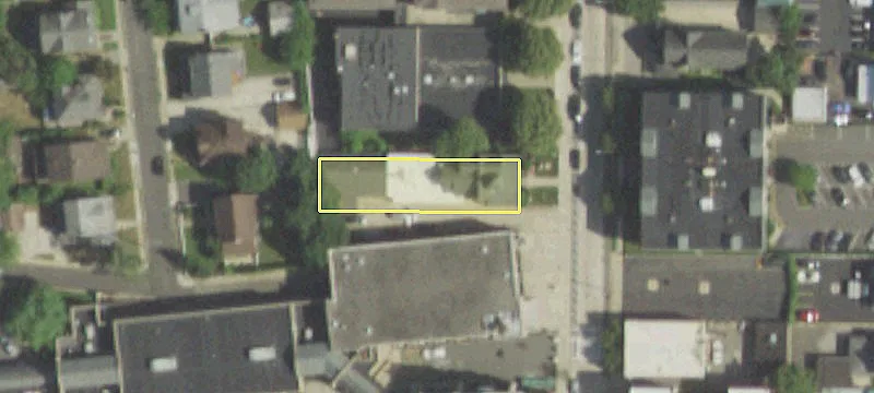 52 Clinton Ave