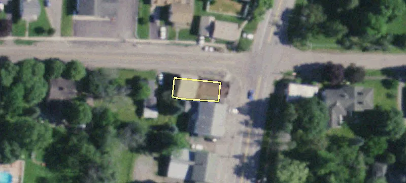 2702 Main St