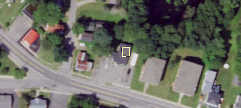 2944 Main St