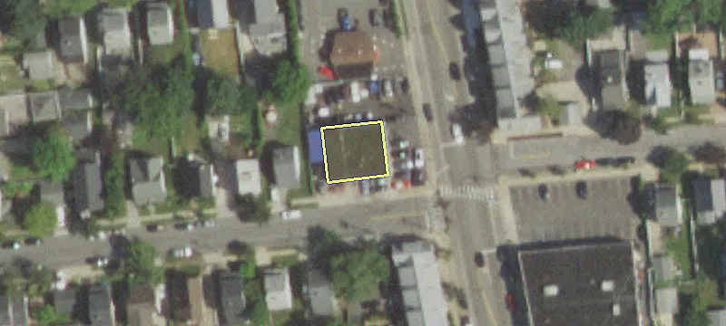 657 Willis Ave