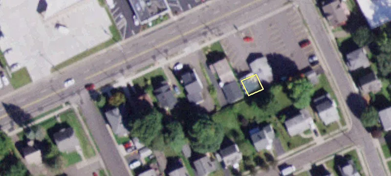 2706 Main St