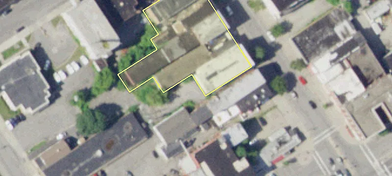 121 Main St