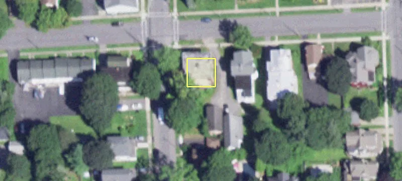 10 Montgomery St