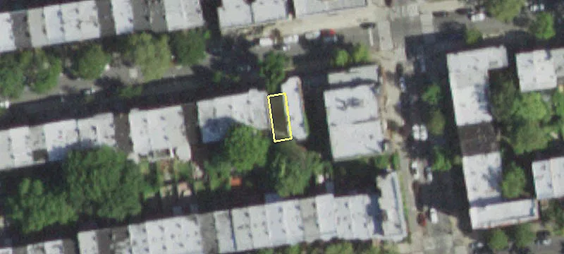 384 Macon St