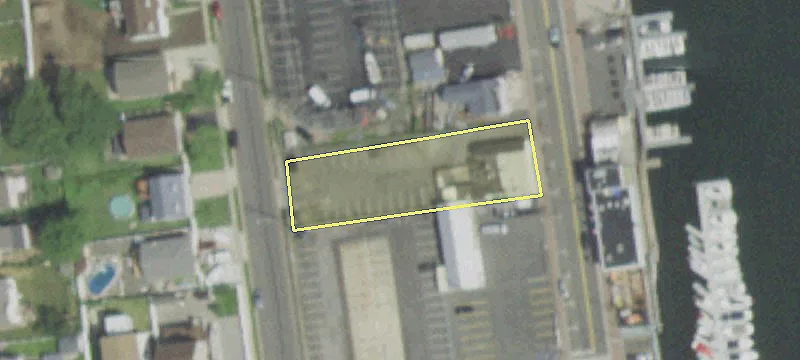 150 Woodcleft Ave