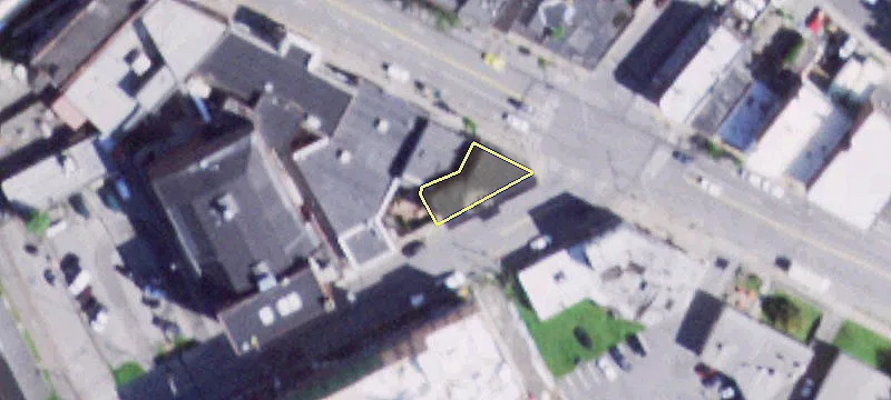 585 Broadway