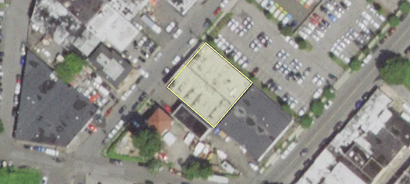 634 Ctr Ave