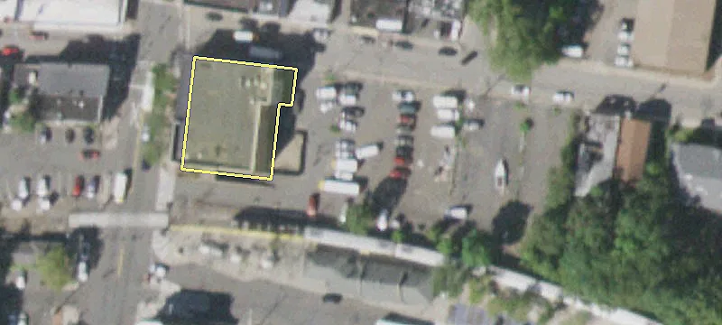 4 Main St