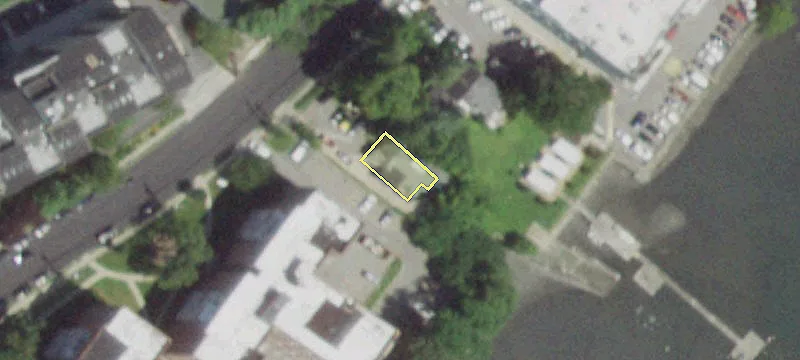 682 Pelham Rd