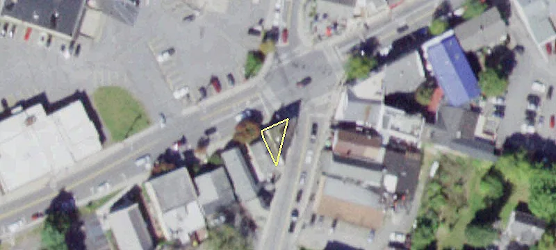 48 Main St