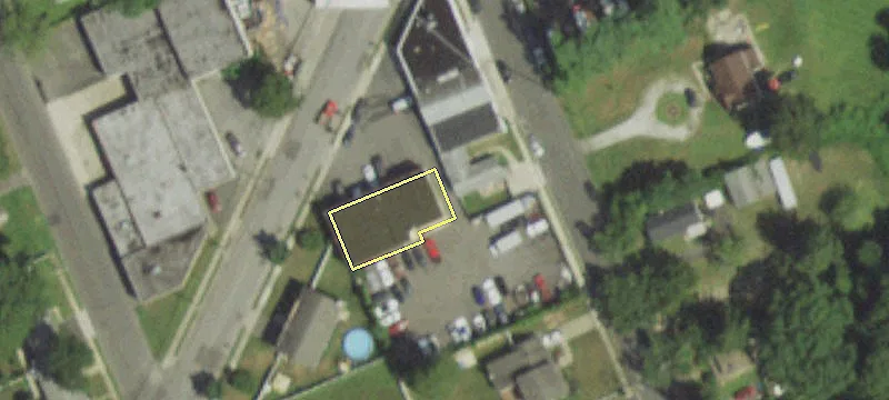 425 John St