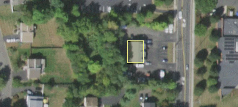 221 Main St