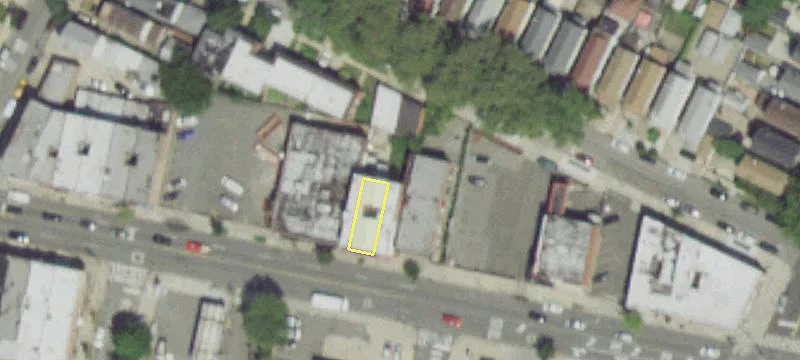 10033 Metropolitan Ave