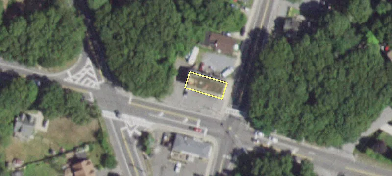 524 Mastic Rd
