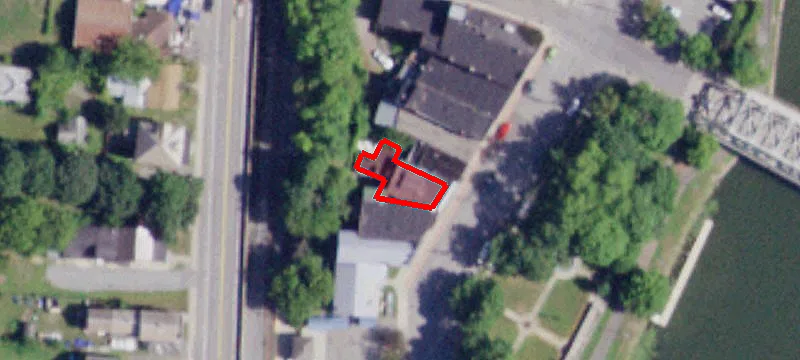142 Main St