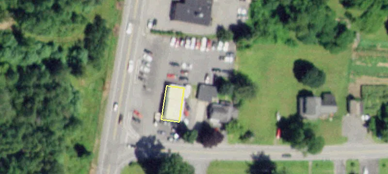 590 Maple Ave