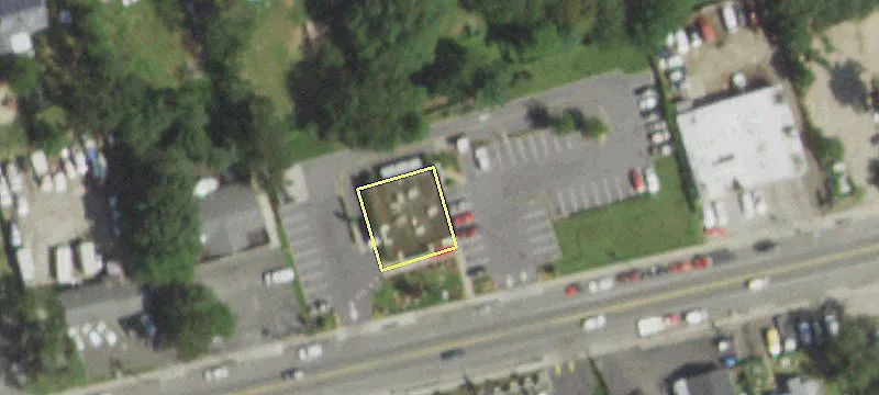 121 Suffolk Ave