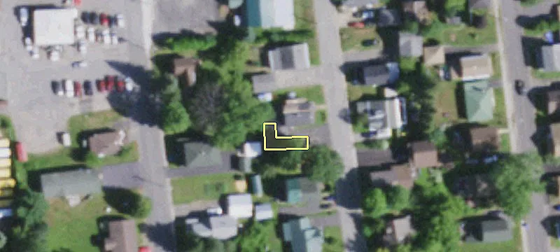 10 Lakeview Ave