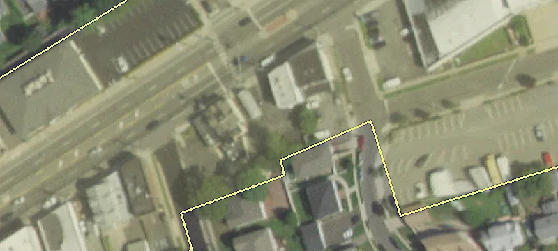 2238 Jericho Tpke