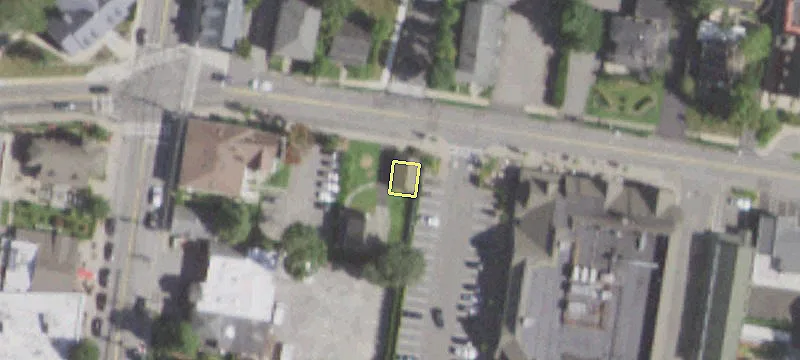 15 Maple Ave