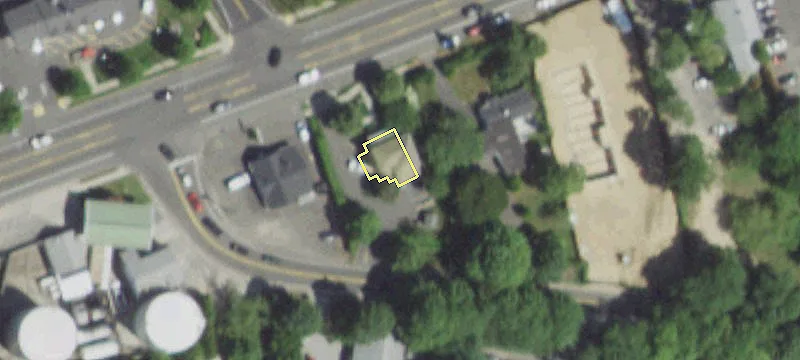 2167 Montauk Hwy