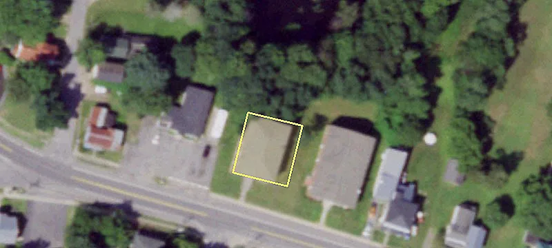 2942 Main St